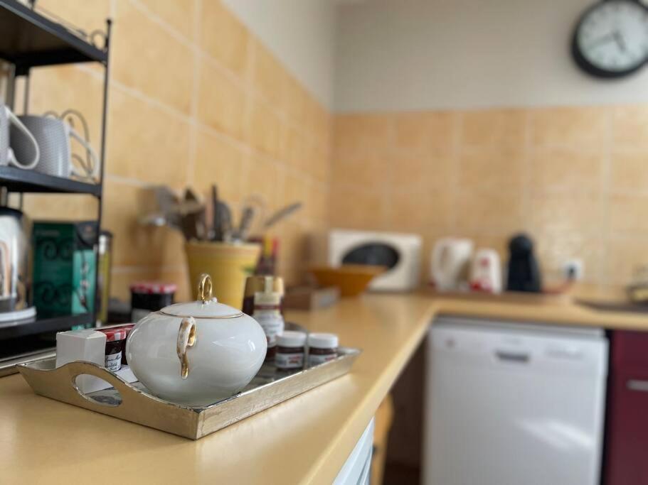 Logis Saint-Martin By Melrose Apartment Ngoại thất bức ảnh