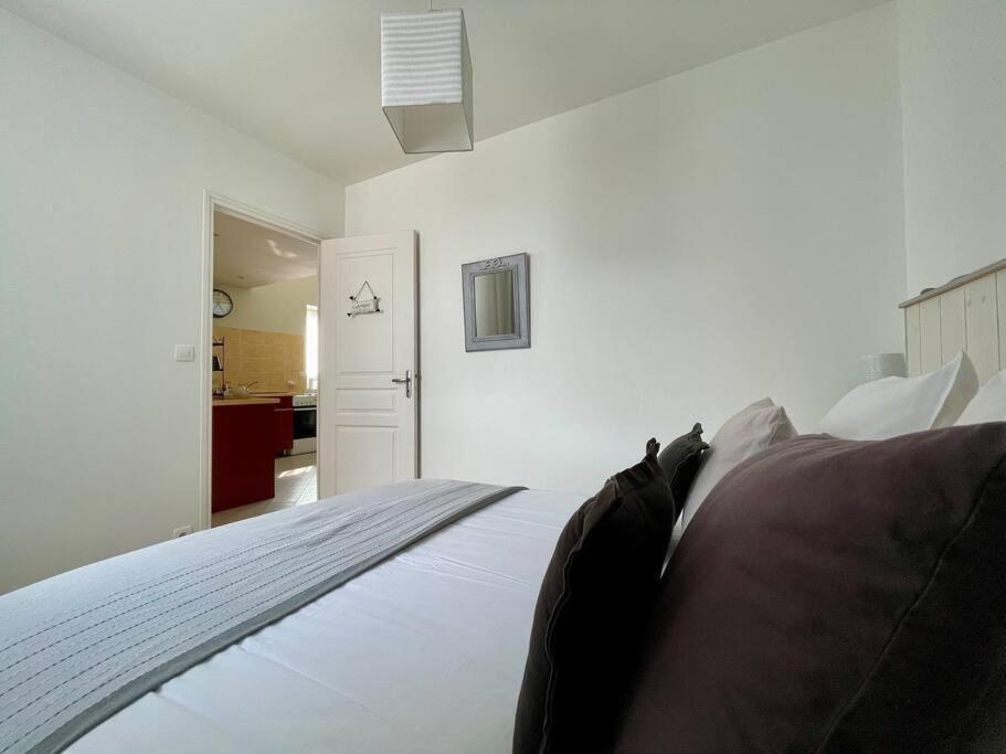 Logis Saint-Martin By Melrose Apartment Ngoại thất bức ảnh