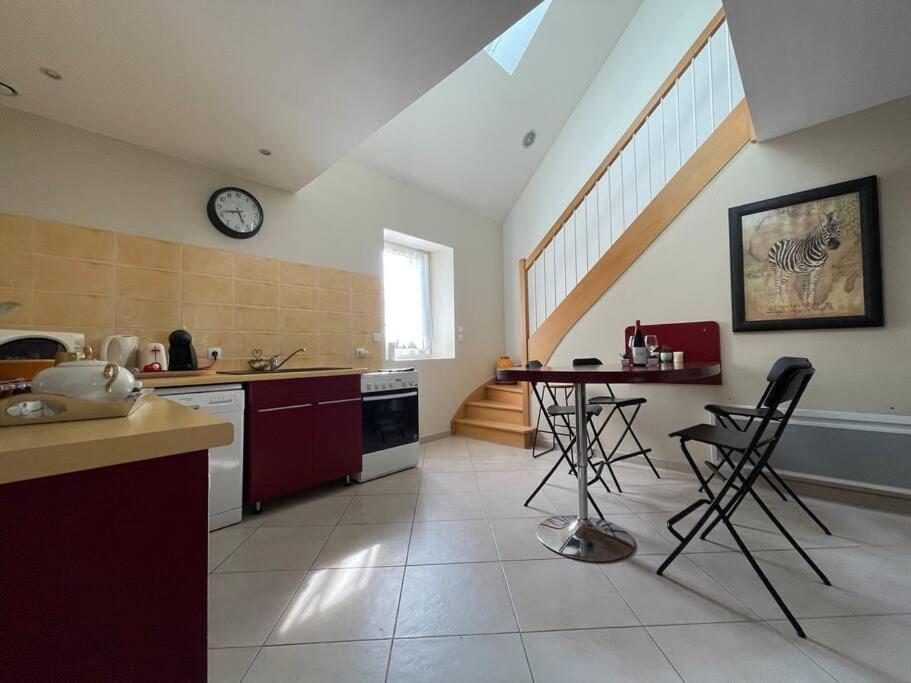 Logis Saint-Martin By Melrose Apartment Ngoại thất bức ảnh