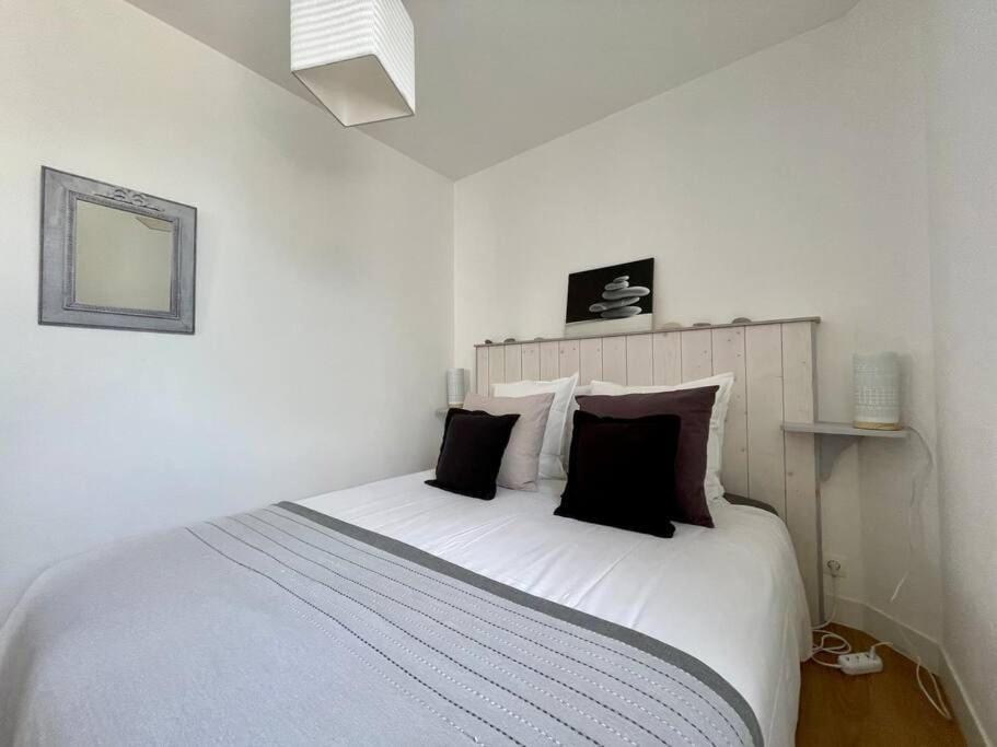Logis Saint-Martin By Melrose Apartment Ngoại thất bức ảnh